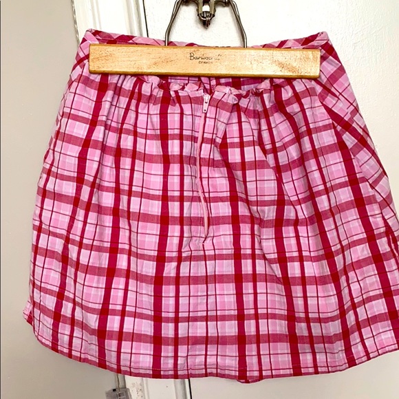 Pink, white and red plaid mini skirt/skort! - Picture 3 of 12